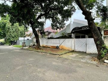 RUMAH at Jl SEKOLAH KENCANA, PONDOK INDAH