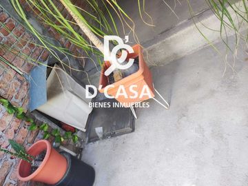 CÉNTRICA CASA EN VENTA, VILLAGRÁN