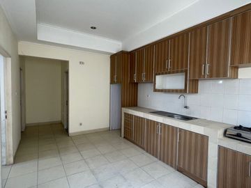 Townhouse For Rent , Fully Furnished - at Cilandak Barat, Jakarta Selatan