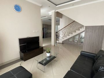 Townhouse For Rent , Fully Furnished - at Cilandak Barat, Jakarta Selatan