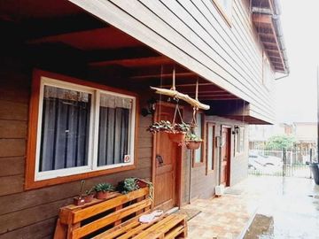 Oportunidad de 4 cabañas en Isla Teja $280.000.000.