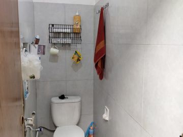 Rumah 2 Lantai 3 Kamar Luas 77 di Sulfat Blimbing kota Malang _ 133E
