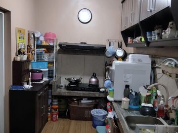 Rumah 2 Lantai 3 Kamar Luas 77 di Sulfat Blimbing kota Malang _ 133E
