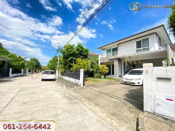 📌 Prueklada Pracha Uthit 90 Village Samut Prakan Province, 2-storey detached house