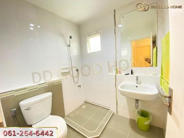📌 Prueklada Pracha Uthit 90 Village Samut Prakan Province, 2-storey detached house