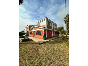 Venta De Casa De Playa US$ 109,900    En Club Sol Y Mar
