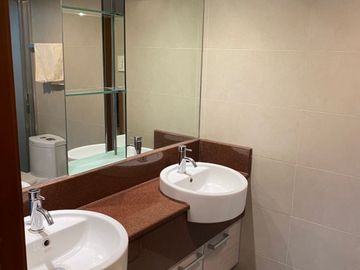 TWIN TOWERS SPACIOUS 2BR CONDO UNIT FOR SALE MAKATI CITY