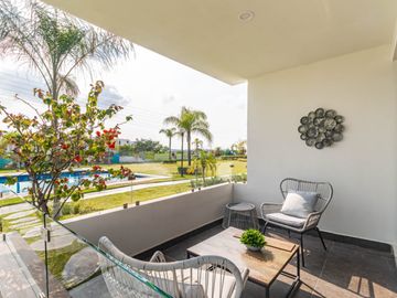 DEPARTAMENTO DE 3 RECÁMARAS UBICADO EN XOCHITEPEC, MORELOS. DOS ALBERCAS, CANCHAS DEPORTIVAS Y PET PARK.