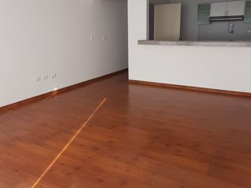 SE VENDE DEPARTAMENTO EN MIRAFLORES - CERCA MALECON DE LA RESERVA