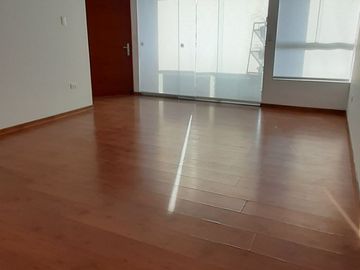 SE VENDE DEPARTAMENTO EN MIRAFLORES - CERCA MALECON DE LA RESERVA
