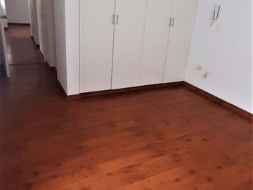 SE VENDE DEPARTAMENTO EN MIRAFLORES - CERCA MALECON DE LA RESERVA