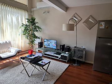 Se vende loft completamente amoblado