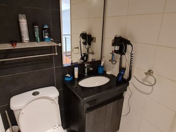 Se vende loft completamente amoblado