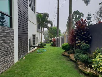 FOR SALE TAGAYTAY HOUSE AND LOT WITH SWIMMING POOL