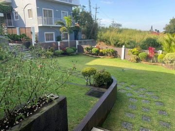 FOR SALE TAGAYTAY HOUSE AND LOT WITH SWIMMING POOL