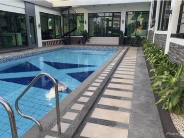 FOR SALE TAGAYTAY HOUSE AND LOT WITH SWIMMING POOL