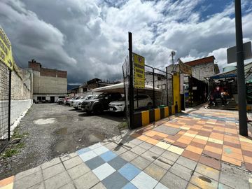 Terreno central en venta en Loja