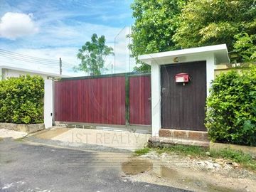 For Sale 5 bedrooms Single House at Srinakarin 4