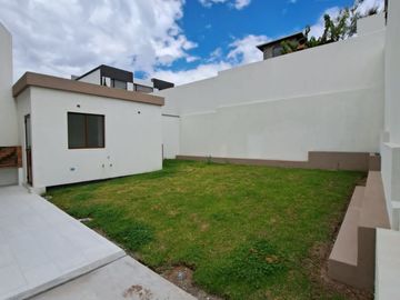 Casa en venta en Urb. del Ejército en el Valle de Los Chillos
