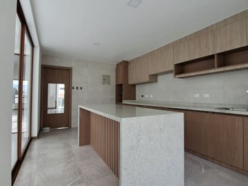Casa en venta en Urb. del Ejército en el Valle de Los Chillos