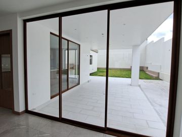 Casa en venta en Urb. del Ejército en el Valle de Los Chillos