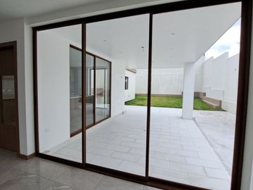 Casa en venta en Urb. del Ejército en el Valle de Los Chillos