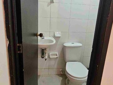 VENDO Permuto por carro y efectivo  LOCAL COMERCIAL
