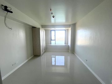 Spacious Studio with Sea View Condominium in Mandani Bay, NRA, Mandaue City, near Cebu Doctors University