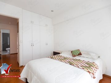 VENTA DE MODERNO DEPARTAMENTO EN SAN ISIDRO, URB. COUNTRY CLUB