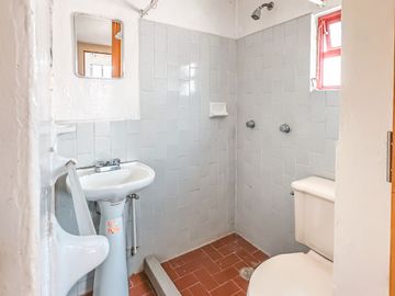 CASA DE UN PISO EN VENTA A UNOS PASOS DE LA RECTA A CHOLULA