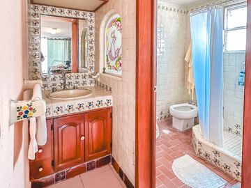 CASA DE UN PISO EN VENTA A UNOS PASOS DE LA RECTA A CHOLULA