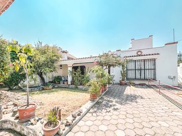CASA DE UN PISO EN VENTA A UNOS PASOS DE LA RECTA A CHOLULA