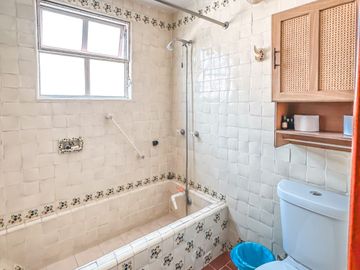 CASA DE UN PISO EN VENTA A UNOS PASOS DE LA RECTA A CHOLULA