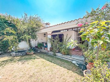 CASA DE UN PISO EN VENTA A UNOS PASOS DE LA RECTA A CHOLULA