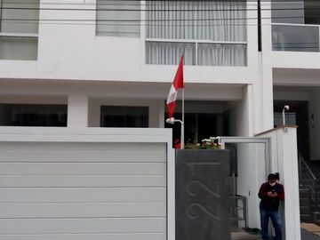 HERMOSO DPTO FLAT 71 M², 02 DORM.