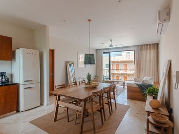 Lujoso Penthouse de 2 Recámaras en venta en Aldea Zamá