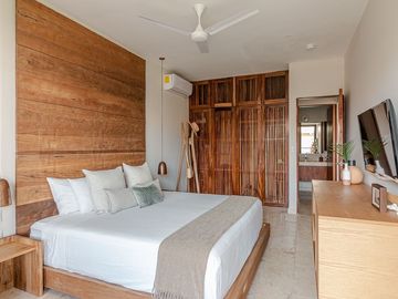 Lujoso Penthouse de 2 Recámaras en venta en Aldea Zamá