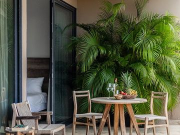 Lujoso Penthouse de 2 Recámaras en venta en Aldea Zamá