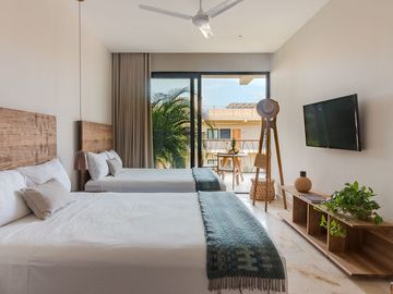 Lujoso Penthouse de 2 Recámaras en venta en Aldea Zamá