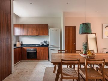 Lujoso Penthouse de 2 Recámaras en venta en Aldea Zamá