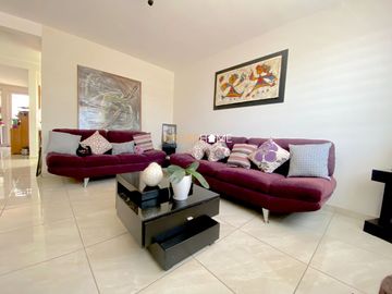¡APROVECHA! Casa en venta en privada Camino a Los Olvera