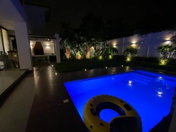 Isla Mocoli, Vendo Casa Moderna con Piscina