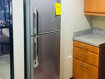 Taguig City, Studio Unit for Sale in Fairways Tower