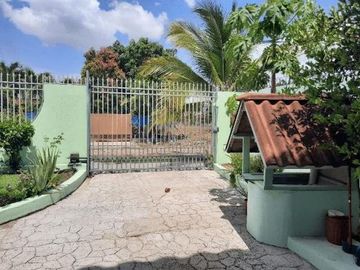 CASA DE PLAYA CON PISCINA DE VENTA EN NUEVA GORGONA PANAMA