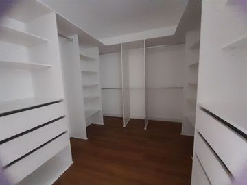 VENDO DEPARTAMENTO EN PRIMER PISO DE ESTRENO MIRAFLORES