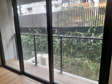 VENDO DEPARTAMENTO EN PRIMER PISO DE ESTRENO MIRAFLORES