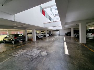 VENTA DEPARTAMENTO DUPLEX URB. LOS GRANADOS, SANTIAGO SURCO