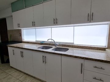VENTA DEPARTAMENTO DUPLEX URB. LOS GRANADOS, SANTIAGO SURCO