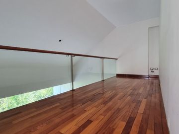VENTA DEPARTAMENTO DUPLEX URB. LOS GRANADOS, SANTIAGO SURCO