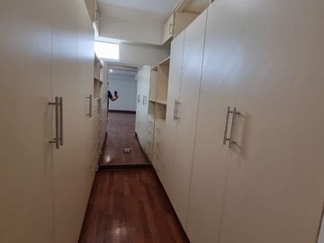 VENTA DEPARTAMENTO DUPLEX URB. LOS GRANADOS, SANTIAGO SURCO